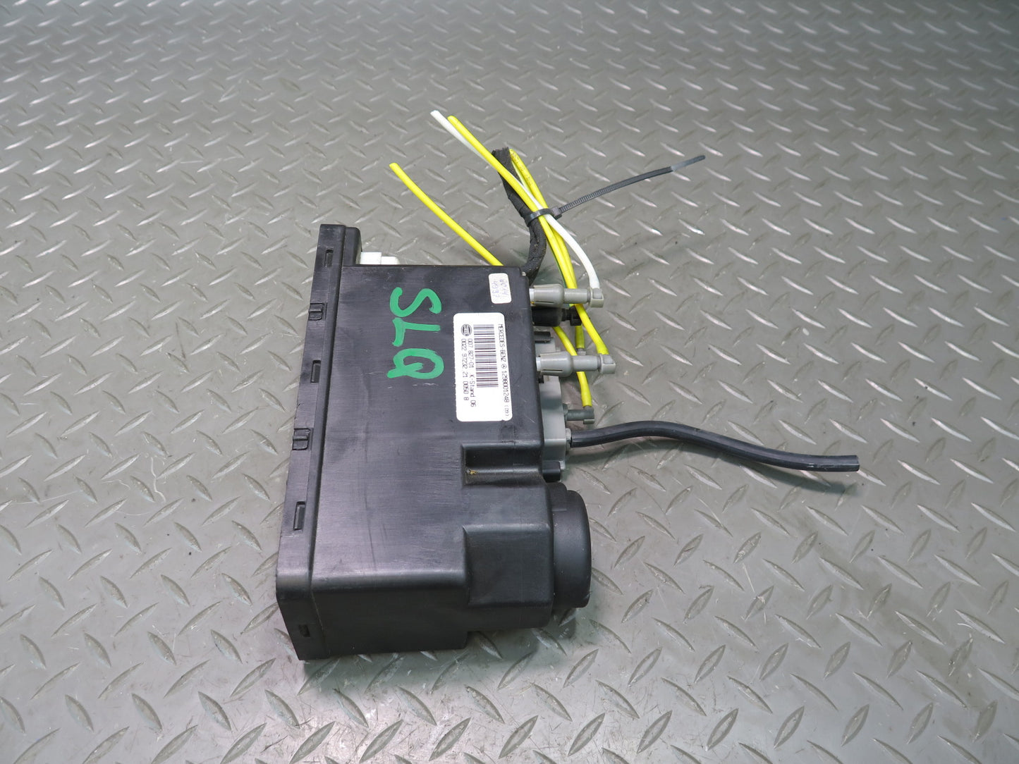 94-02 Mercedes R129 Sl-class Central Door Lock Vacuum Locking Pump OEM