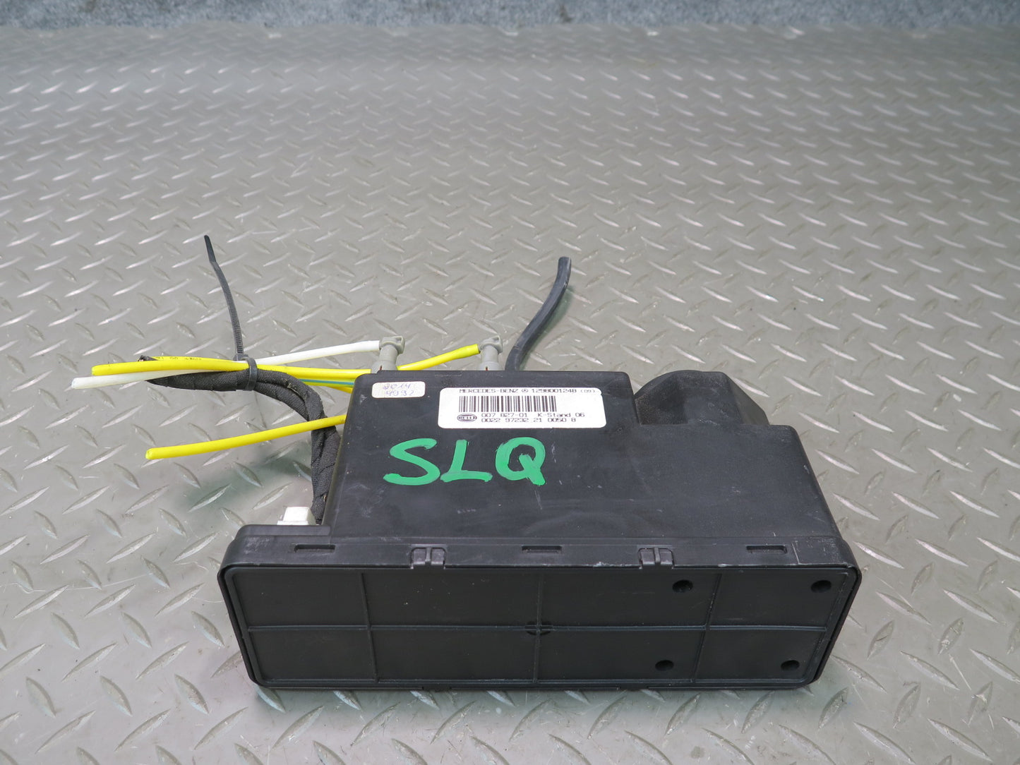 94-02 Mercedes R129 Sl-class Central Door Lock Vacuum Locking Pump OEM