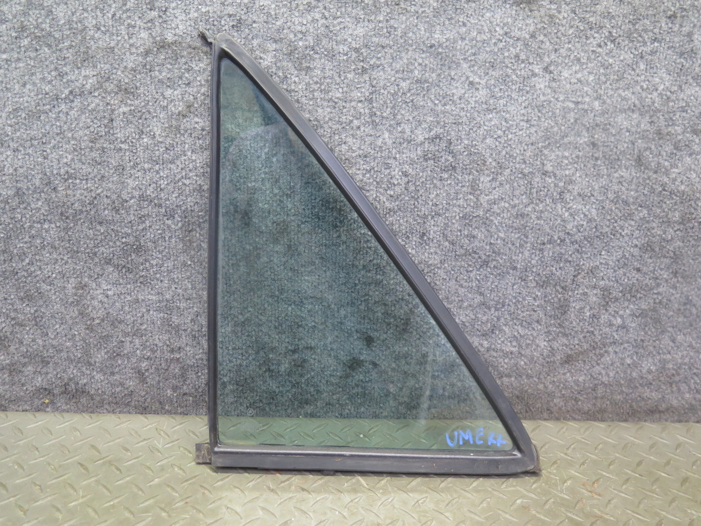 75-76 Mercedes W115 300SD Sedan Rear Right Door Vent Glass Window OEM