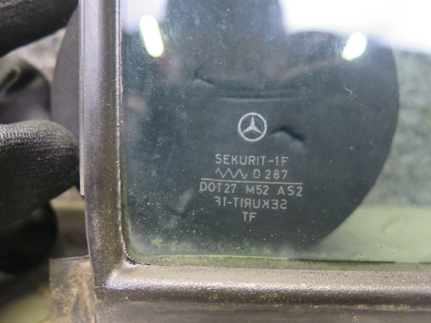 75-76 Mercedes W115 300SD Sedan Rear Right Door Vent Glass Window OEM