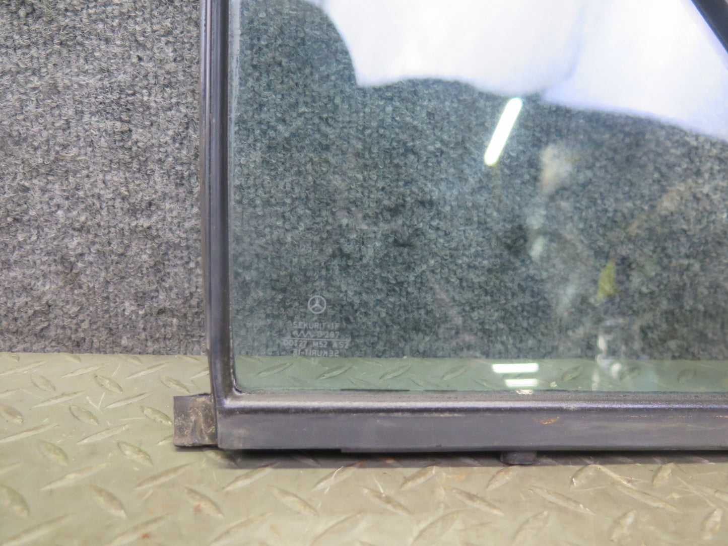 75-76 Mercedes W115 300SD Sedan Rear Right Door Vent Glass Window OEM