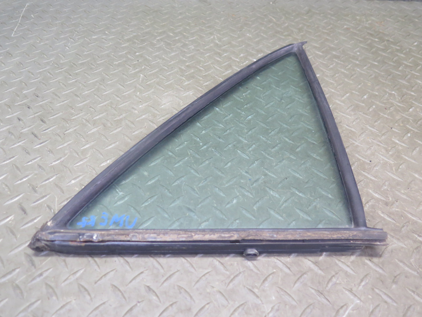 75-76 Mercedes W115 300SD Sedan Rear Right Door Vent Glass Window OEM