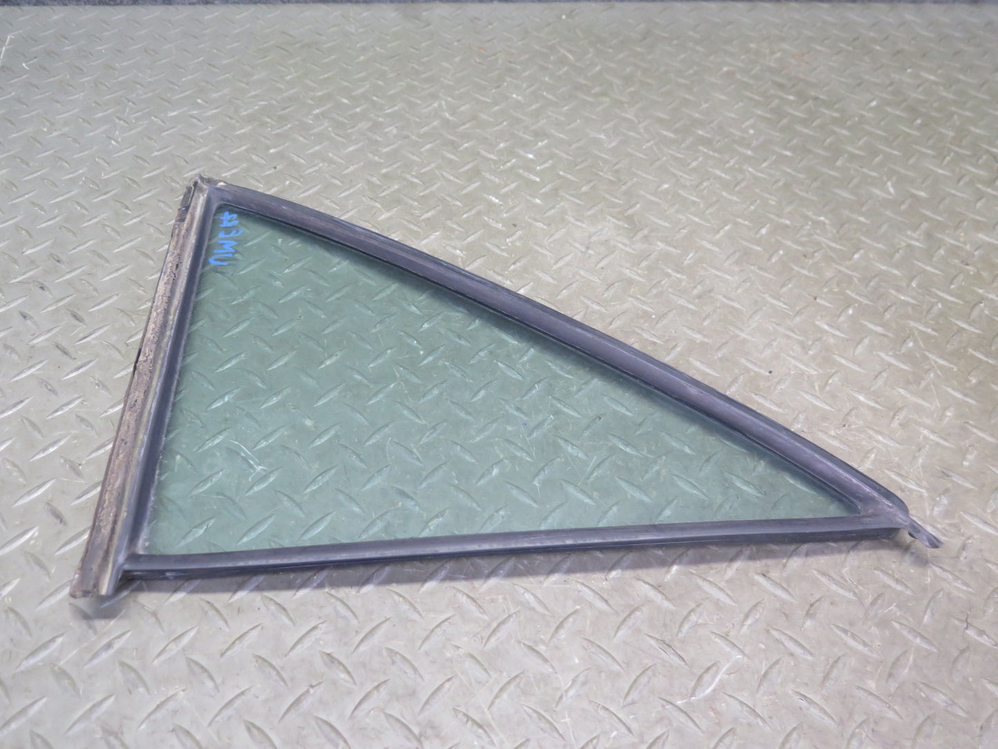 75-76 Mercedes W115 300SD Sedan Rear Right Door Vent Glass Window OEM