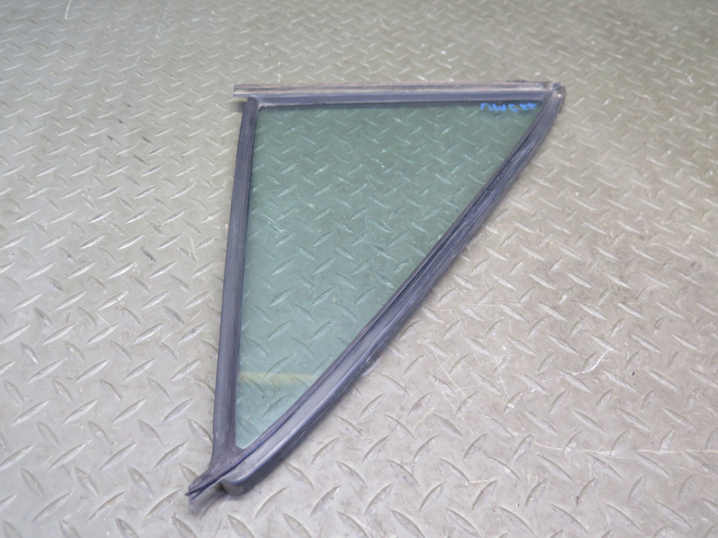 75-76 Mercedes W115 300SD Sedan Rear Right Door Vent Glass Window OEM