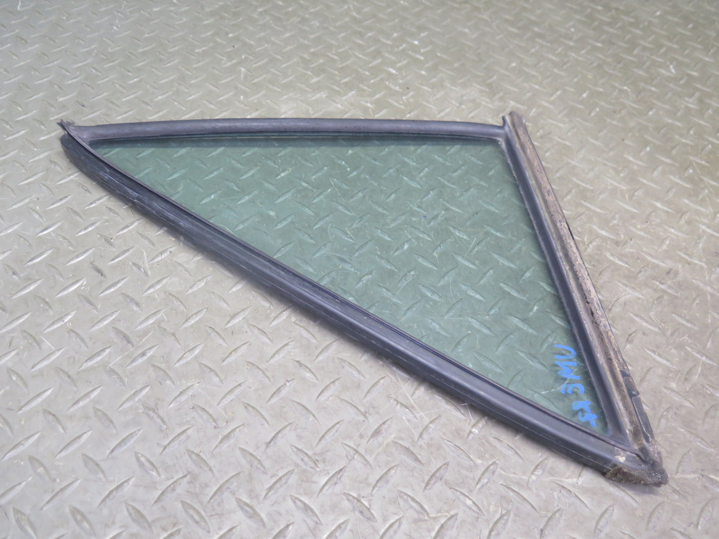 75-76 Mercedes W115 300SD Sedan Rear Right Door Vent Glass Window OEM