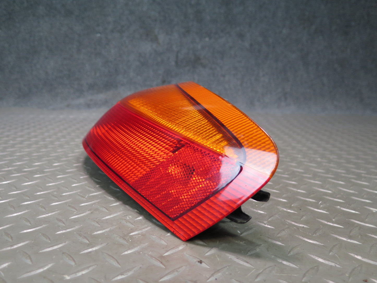 1999-2001 Porsche 911 996 Rear Right Tail Light Lamp