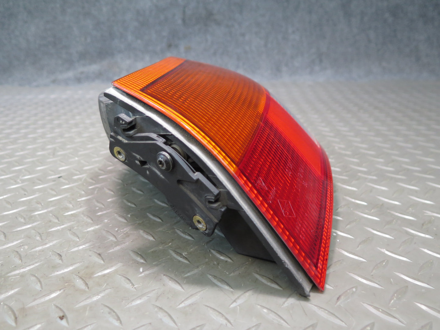 1999-2001 Porsche 911 996 Rear Right Tail Light Lamp