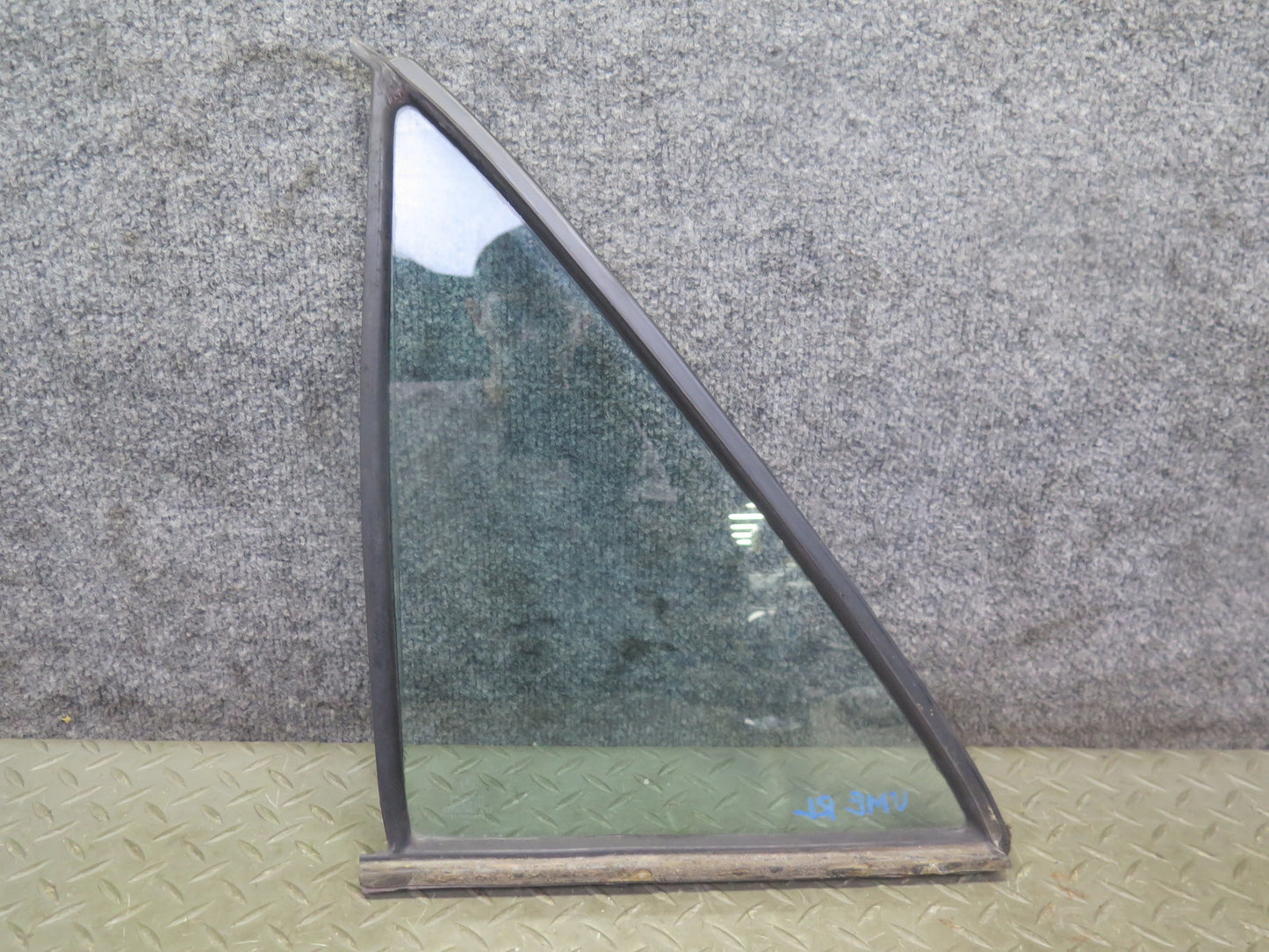 75-76 Mercedes W115 300SD Sedan Rear Left Door Vent Glass Window OEM