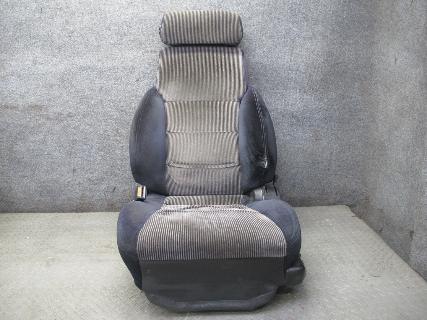 86-89 Nissan Z31 300ZX 2+0 Set of 2 Front Left & Right Cloth Seat Gray Blue OEM