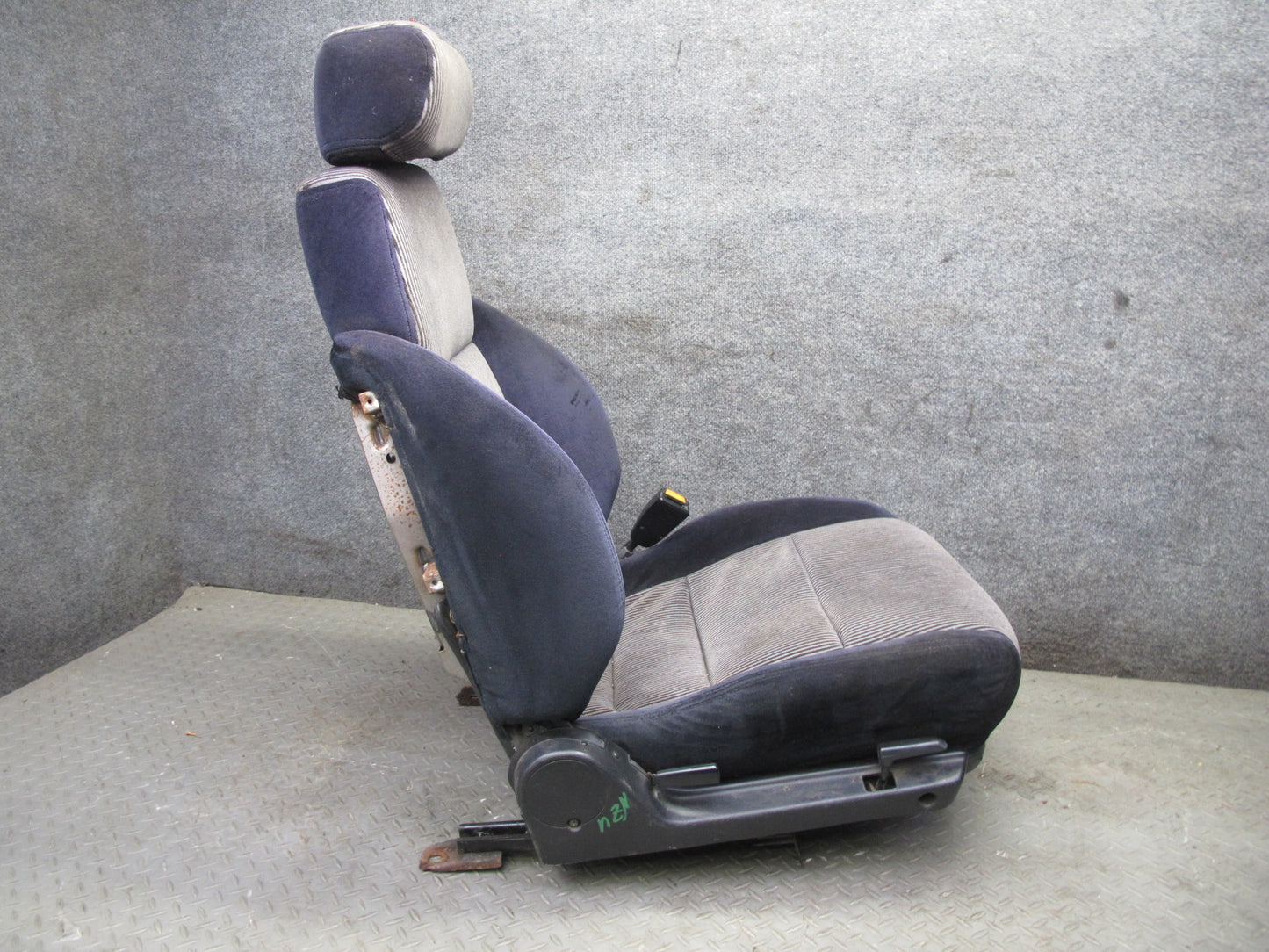 86-89 Nissan Z31 300ZX 2+0 Set of 2 Front Left & Right Cloth Seat Gray Blue OEM