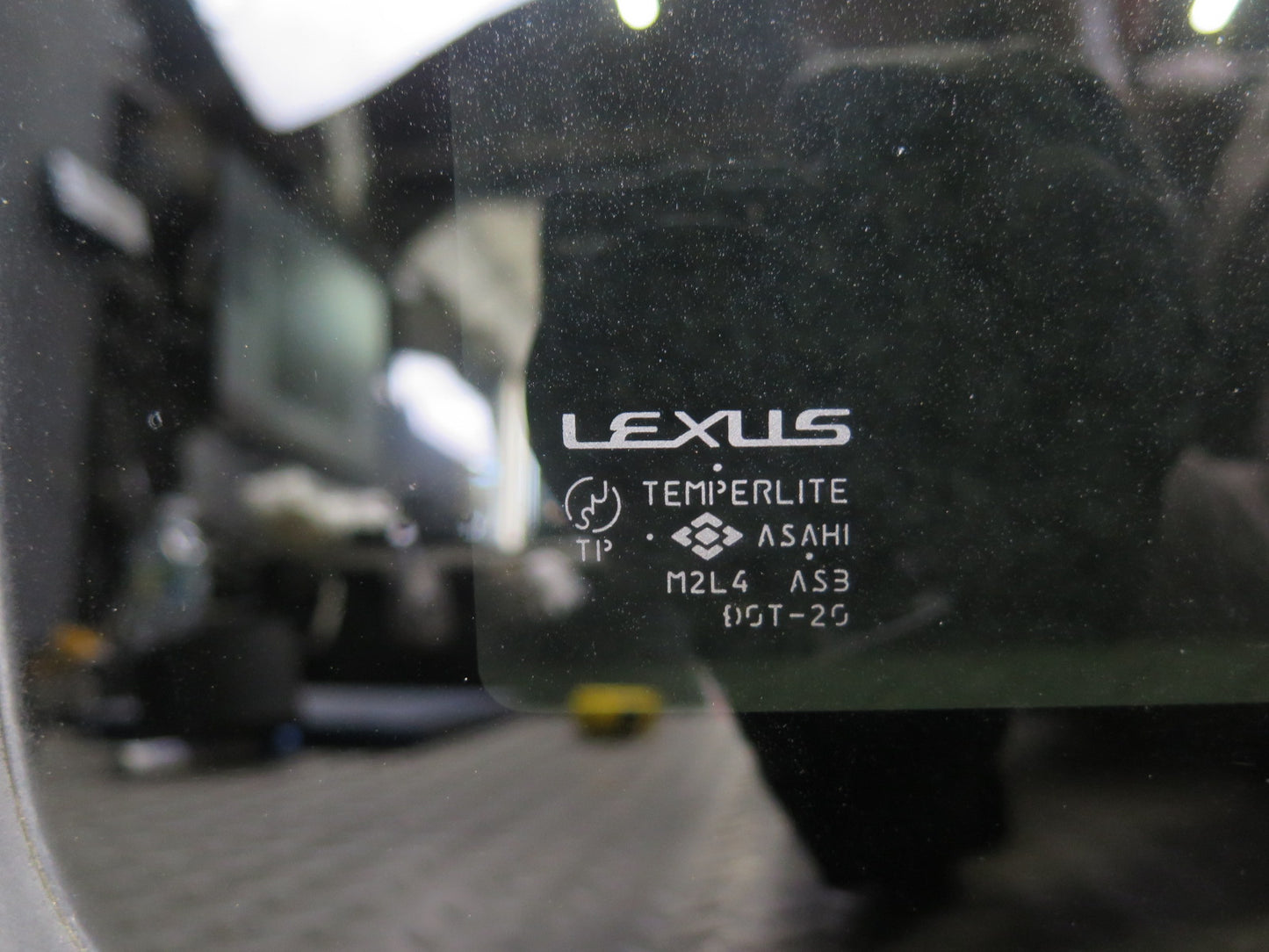 2003-2009 Lexus UZJ120L GX470 Front Upper Roof Sunroof Glass Window Panel