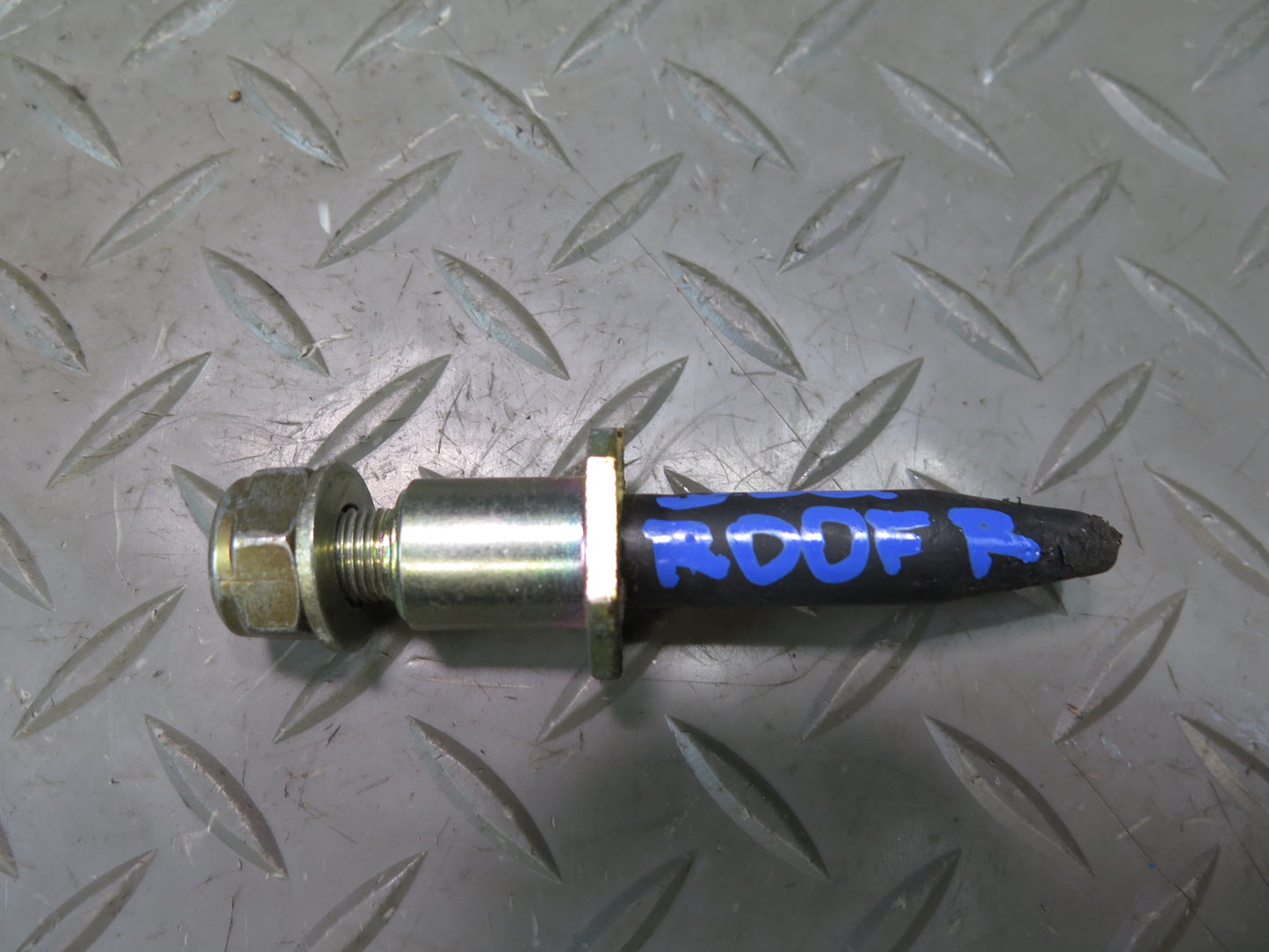 94-02 Mercedes R129 Sl-class Set of 2 Hardtop TOP Roof Bolts OEM