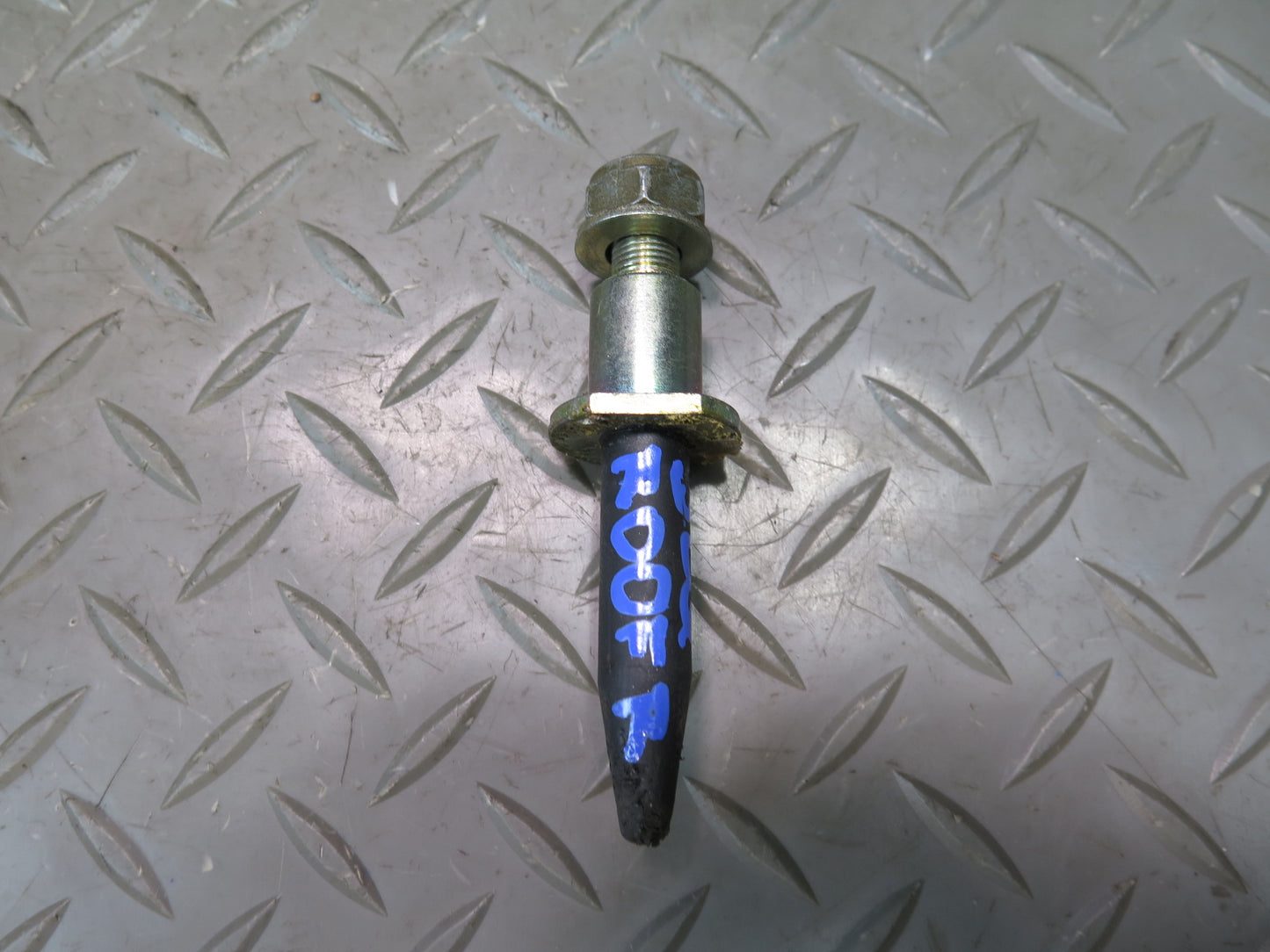 94-02 Mercedes R129 Sl-class Set of 2 Hardtop TOP Roof Bolts OEM