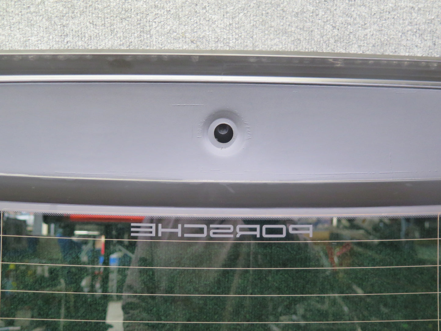 2003-2010 Porsche Cayenne 957 Rear Trunk Tailgate Glass Window