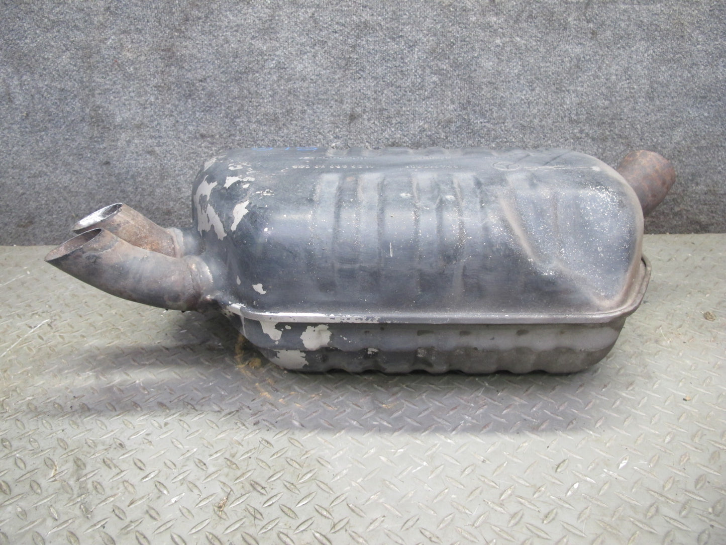 96-98 Mercedes R129 SL500 Rear Exhaust Muffler 1294910001 OEM