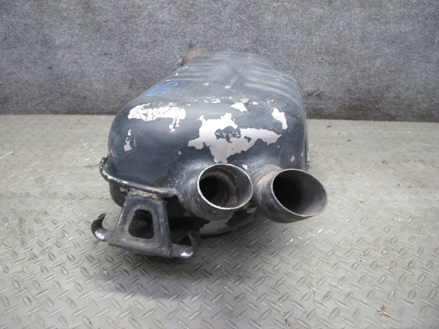96-98 Mercedes R129 SL500 Rear Exhaust Muffler 1294910001 OEM