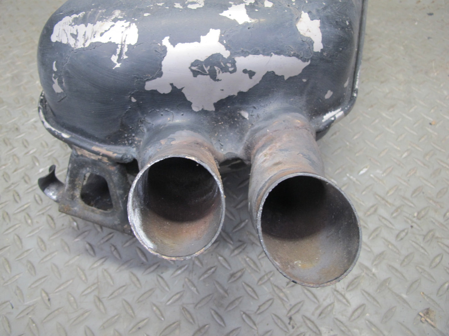 96-98 Mercedes R129 SL500 Rear Exhaust Muffler 1294910001 OEM