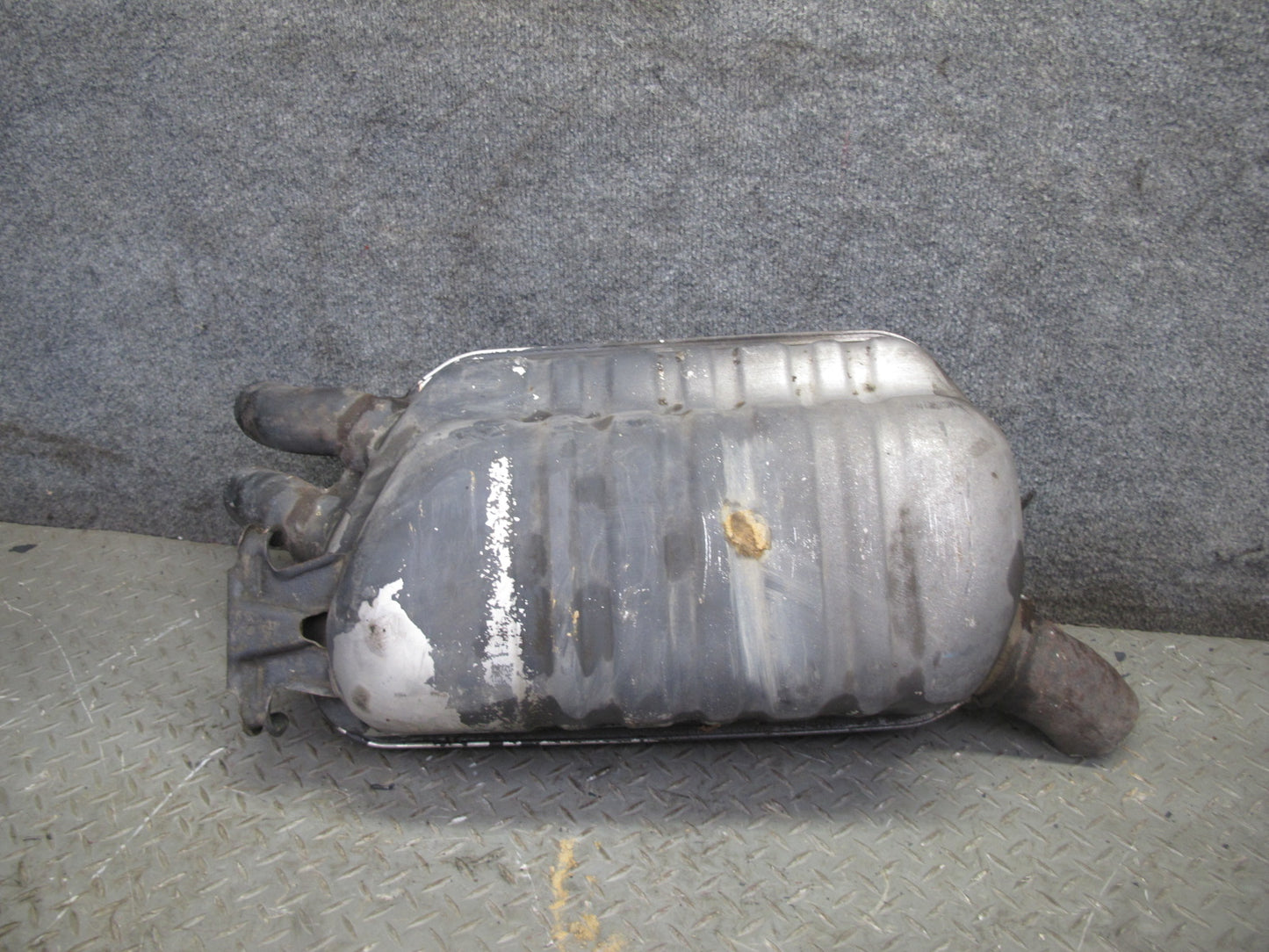 96-98 Mercedes R129 SL500 Rear Exhaust Muffler 1294910001 OEM