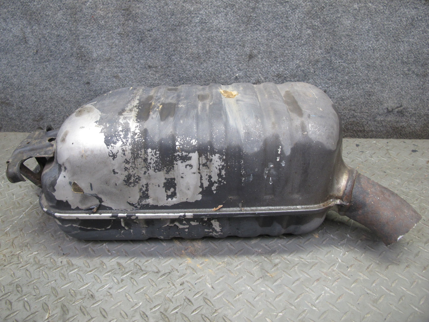 96-98 Mercedes R129 SL500 Rear Exhaust Muffler 1294910001 OEM
