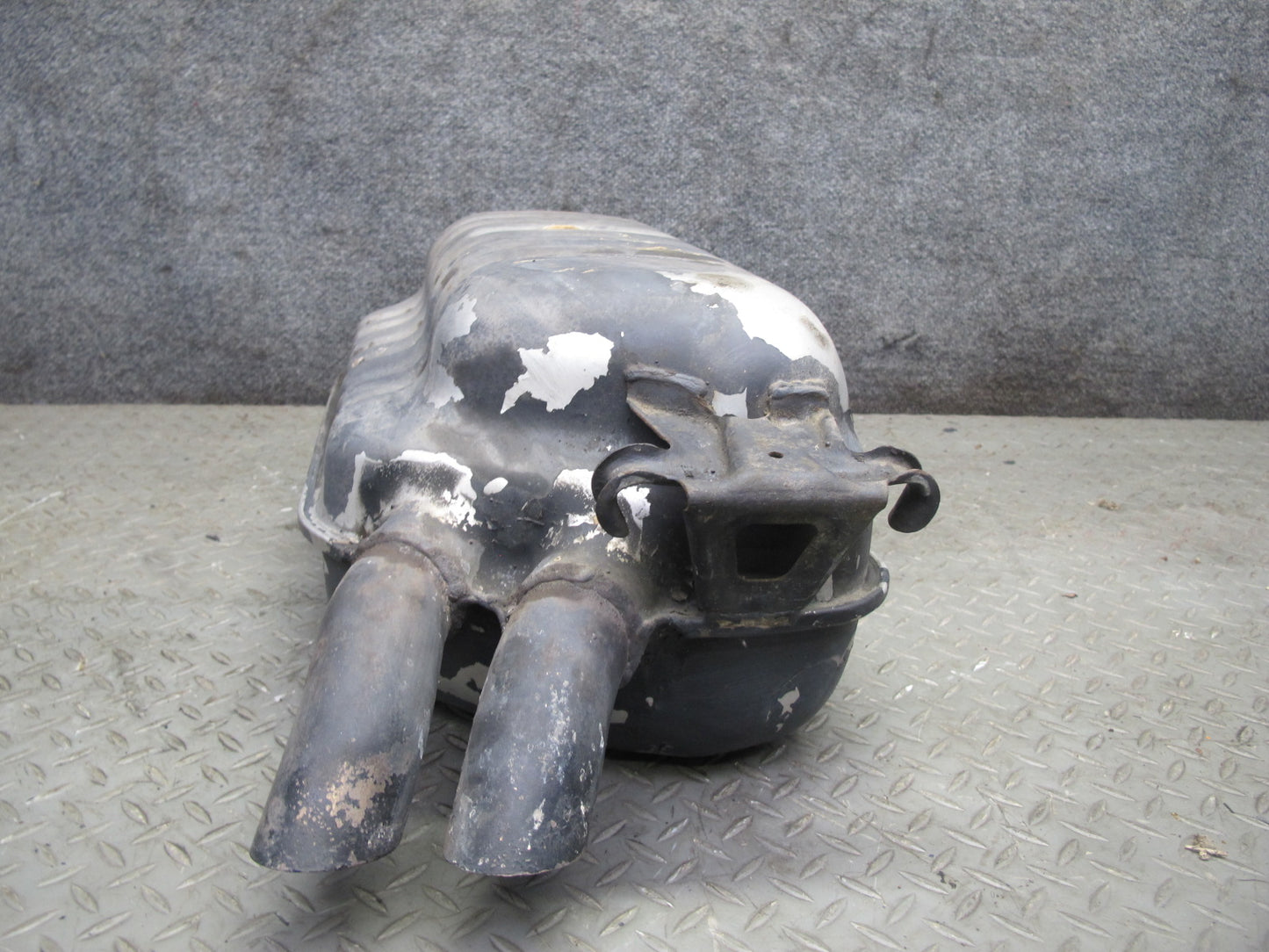 96-98 Mercedes R129 SL500 Rear Exhaust Muffler 1294910001 OEM