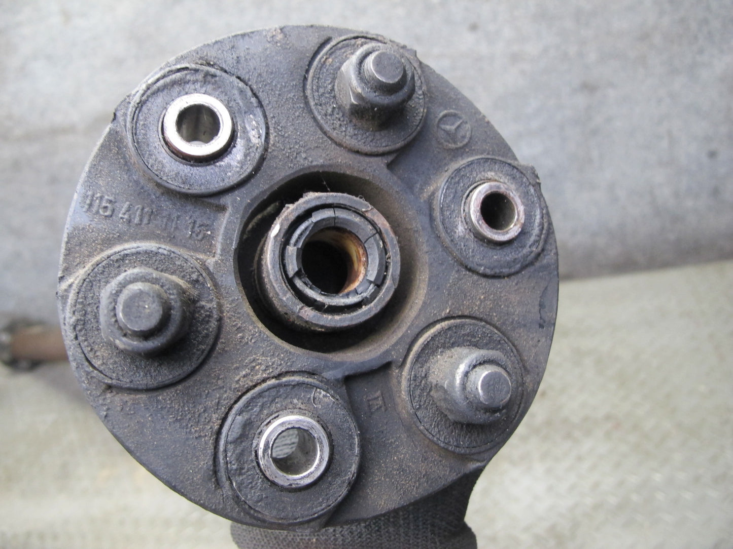 75-76 Mercedes W115 300SD RWD A/T Rear Driveshaft Drive Shaft 14K Miles OEM