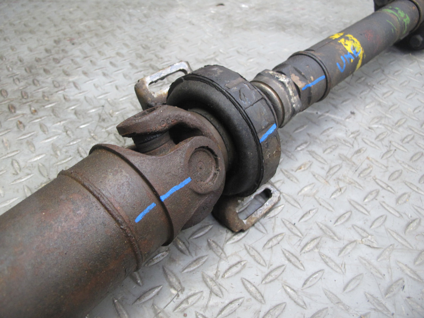 75-76 Mercedes W115 300SD RWD A/T Rear Driveshaft Drive Shaft 14K Miles OEM