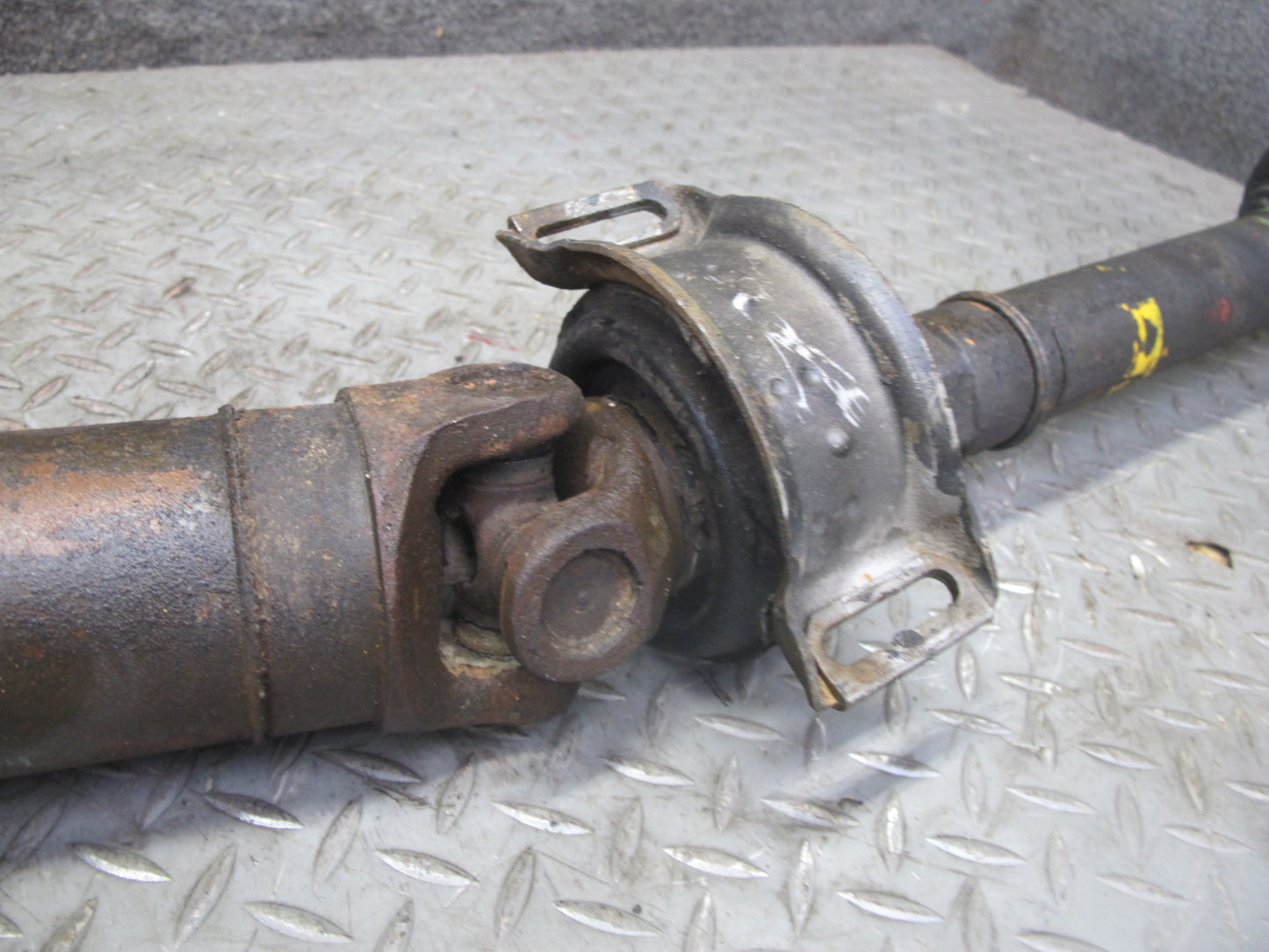 75-76 Mercedes W115 300SD RWD A/T Rear Driveshaft Drive Shaft 14K Miles OEM