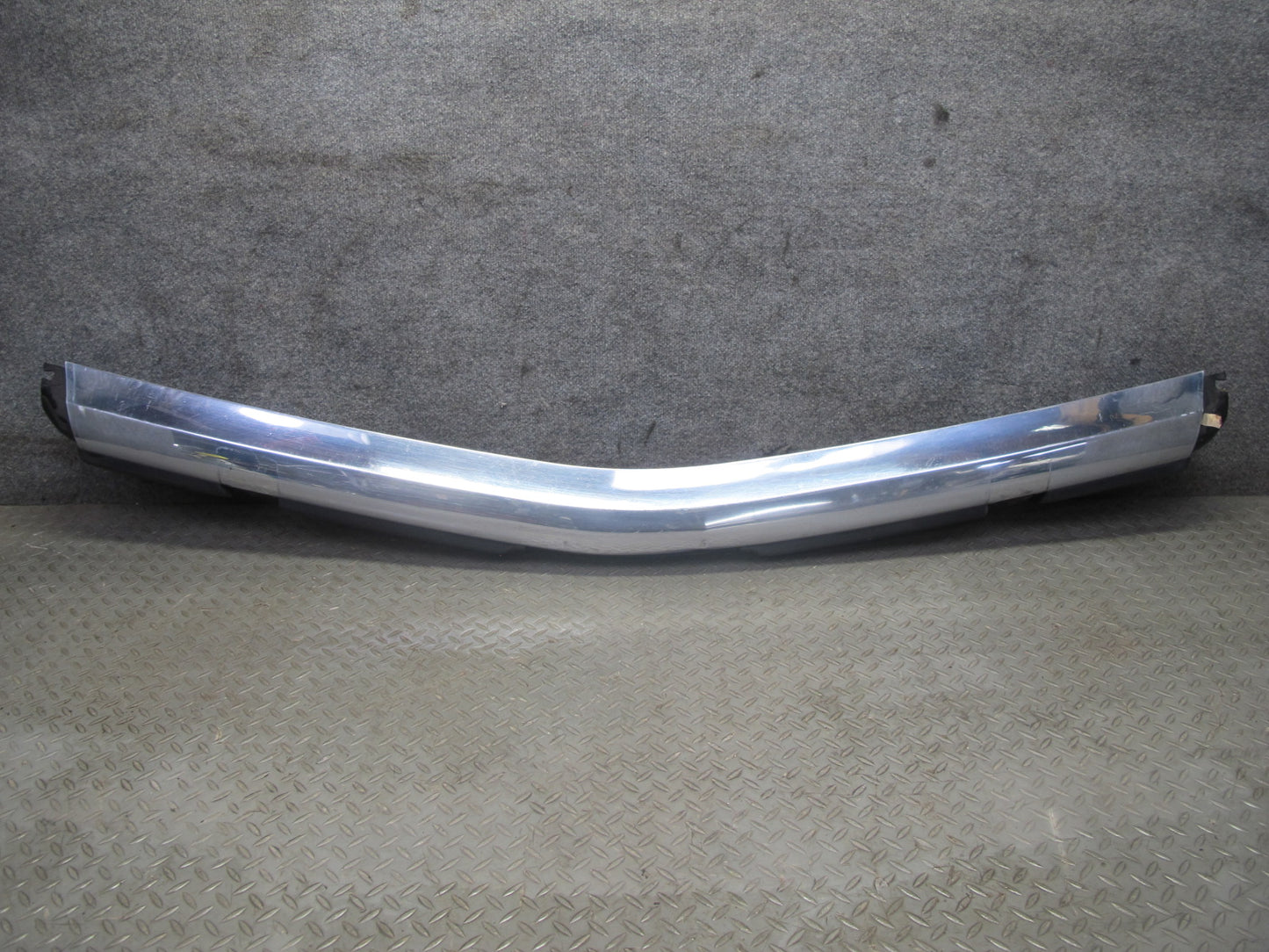 75-76 Mercedes W115 300D Sedan Front Bumper Cover Chrome OEM