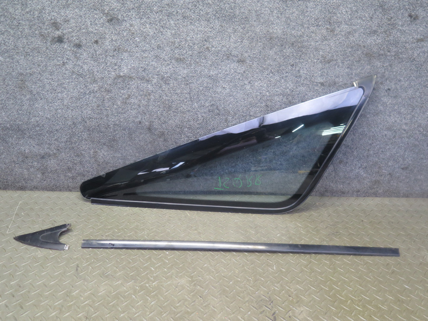 89-92 Toyota Supra MK3 Rear Right Quarter Glass Window Trim Set OEM