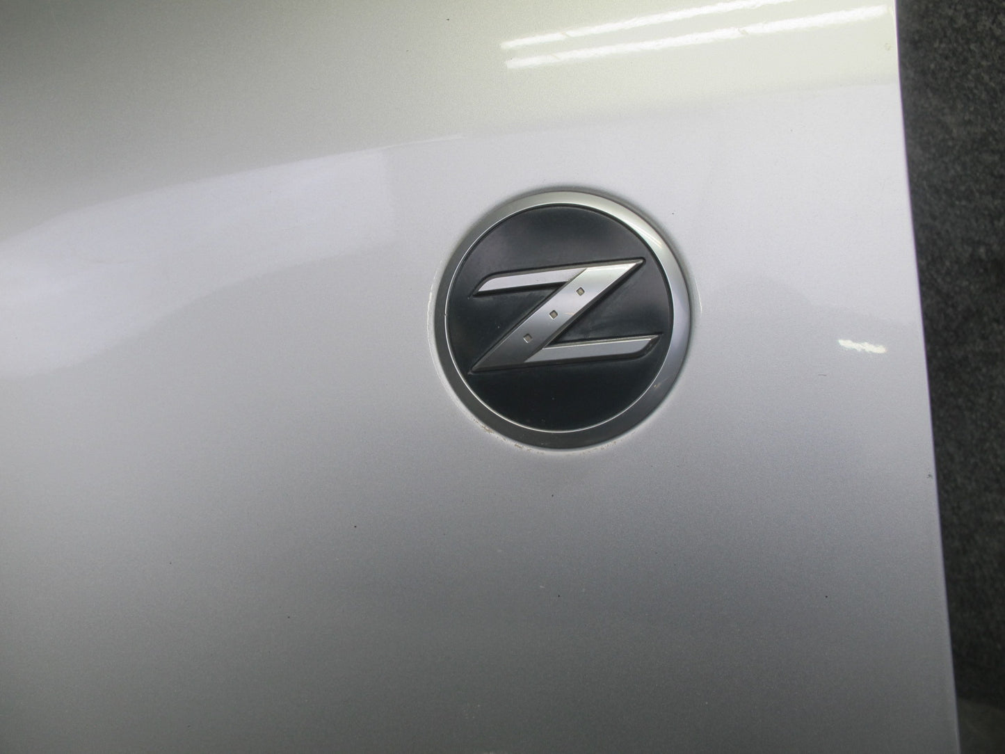 06-07 Nissan Z33 350Z Convertible Front Left Fender Shell Cover Panel Silver OEM