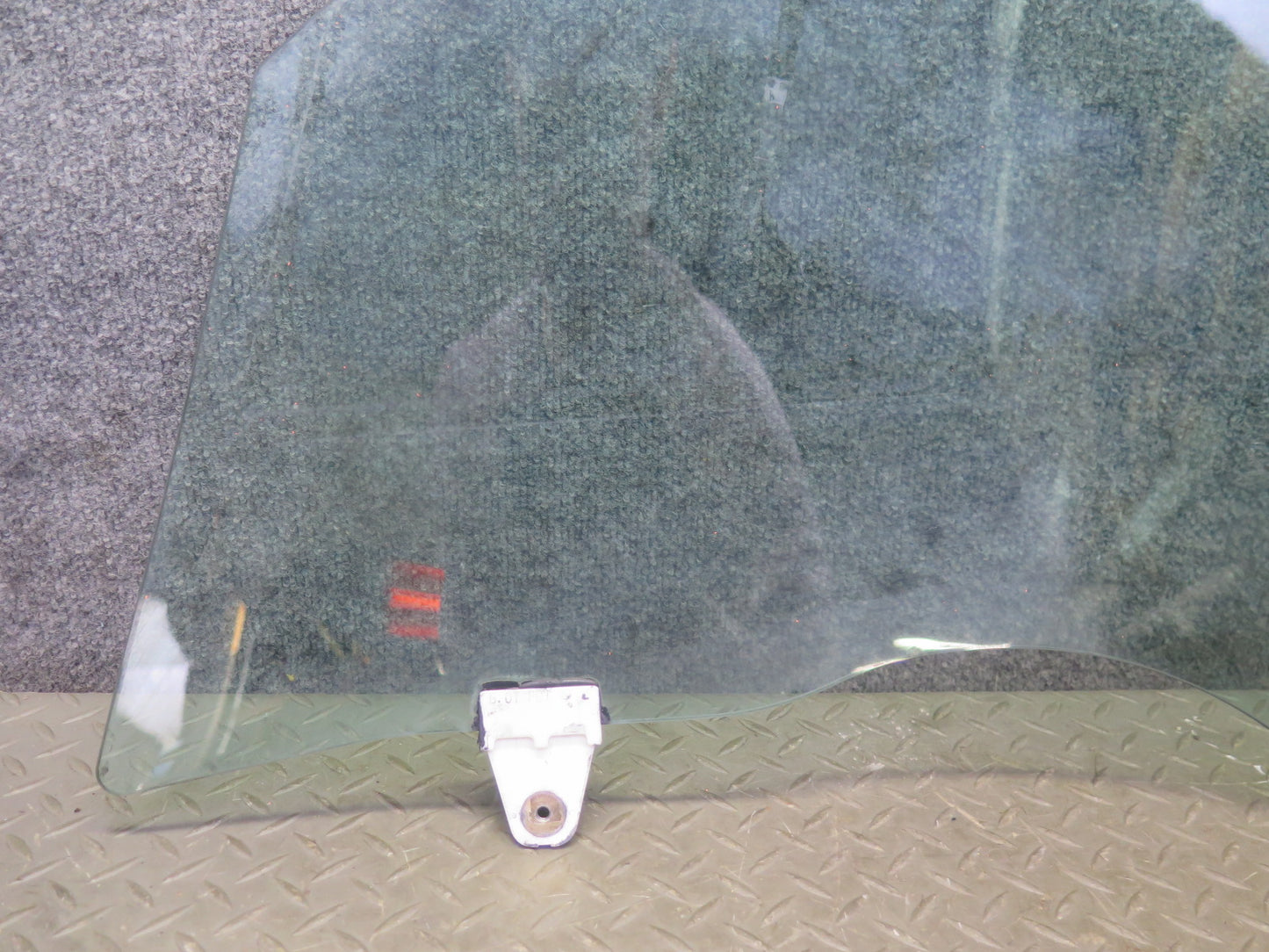 04-09 Nissan 350Z Z33 Convertible Front Right Passenger Door Window Glass OEM