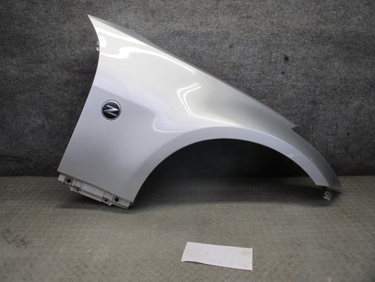 06-07 Nissan Z33 350Z Convert Front Right Fender Shell Cover Panel Silver OEM