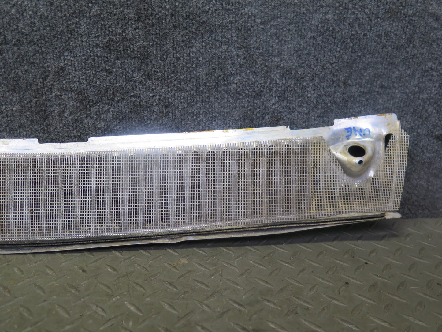 75-76 Mercedes W115 300SD Front Hood Air Vent Cowl Trim Grille OEM