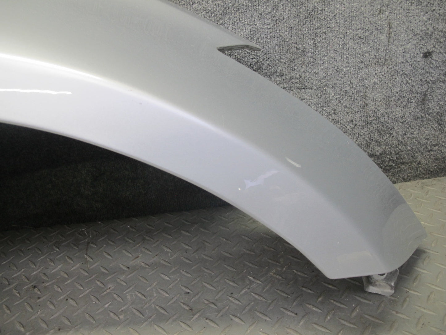 06-07 Nissan Z33 350Z Convert Front Right Fender Shell Cover Panel Silver OEM