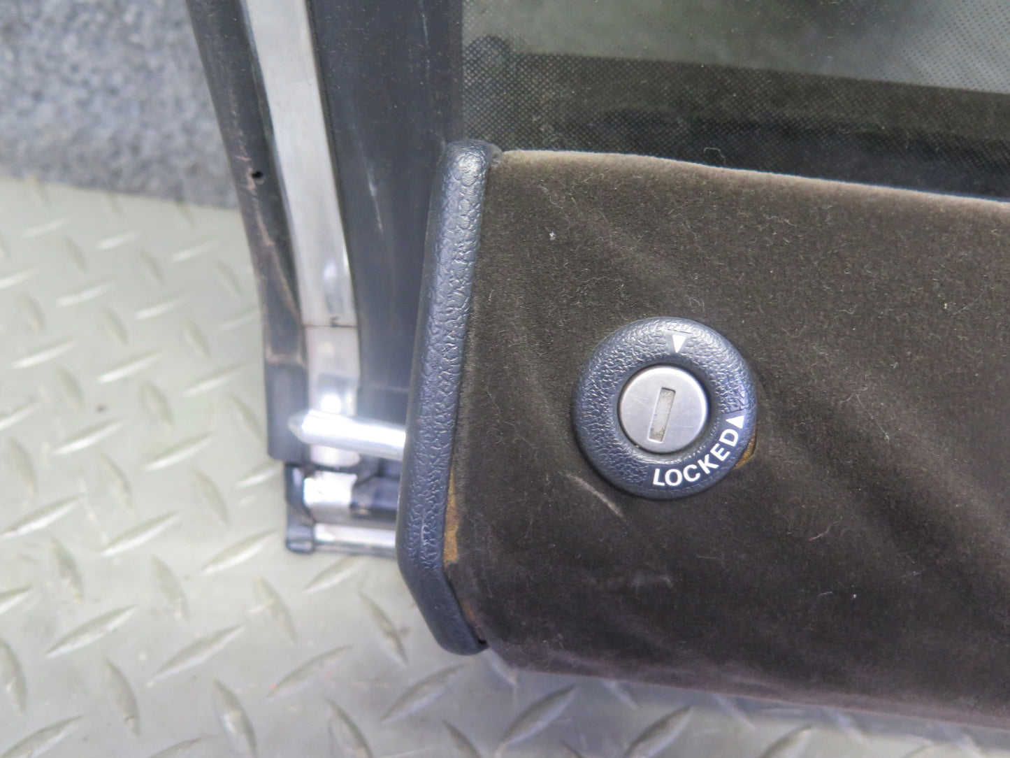 85-89 Nissan Z31 300ZX 2+0 Left T-top Roof Glass Panel Tinted w Lock Latch OEM