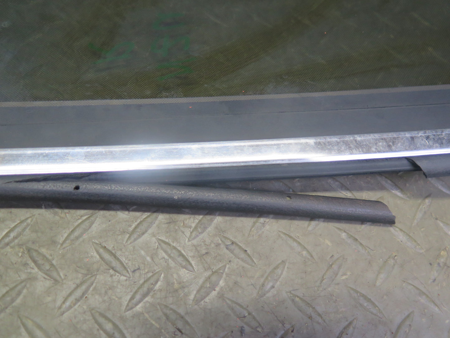 85-89 Nissan Z31 300ZX 2+0 Right T-top Roof Glass Panel Tinted w Lock Latch OEM