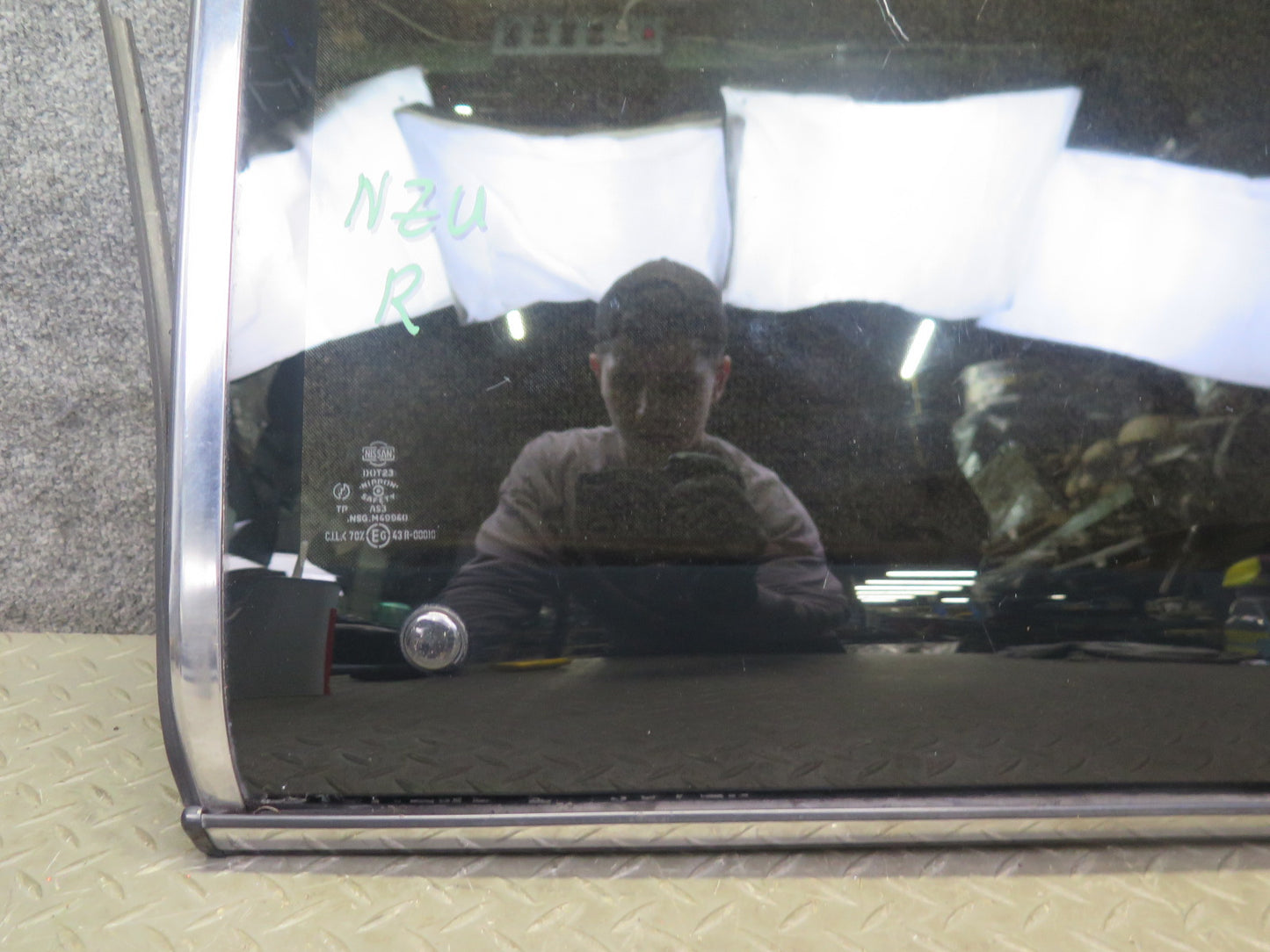 85-89 Nissan Z31 300ZX 2+0 Right T-top Roof Glass Panel Tinted w Lock Latch OEM