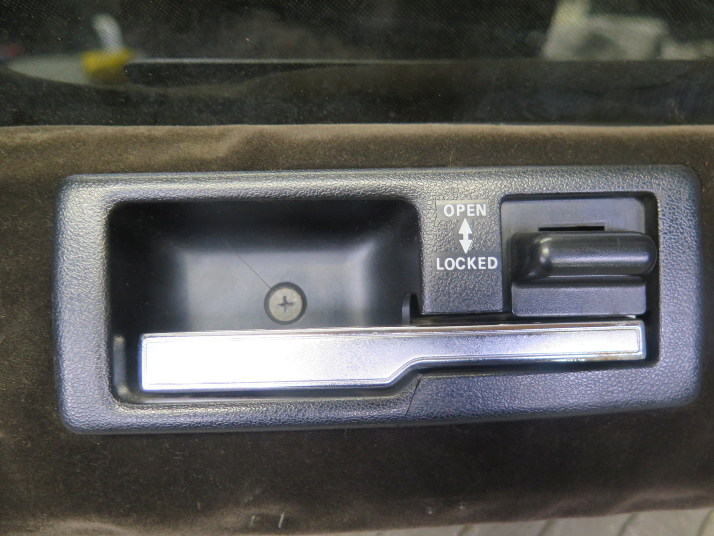 85-89 Nissan Z31 300ZX 2+0 Right T-top Roof Glass Panel Tinted w Lock Latch OEM