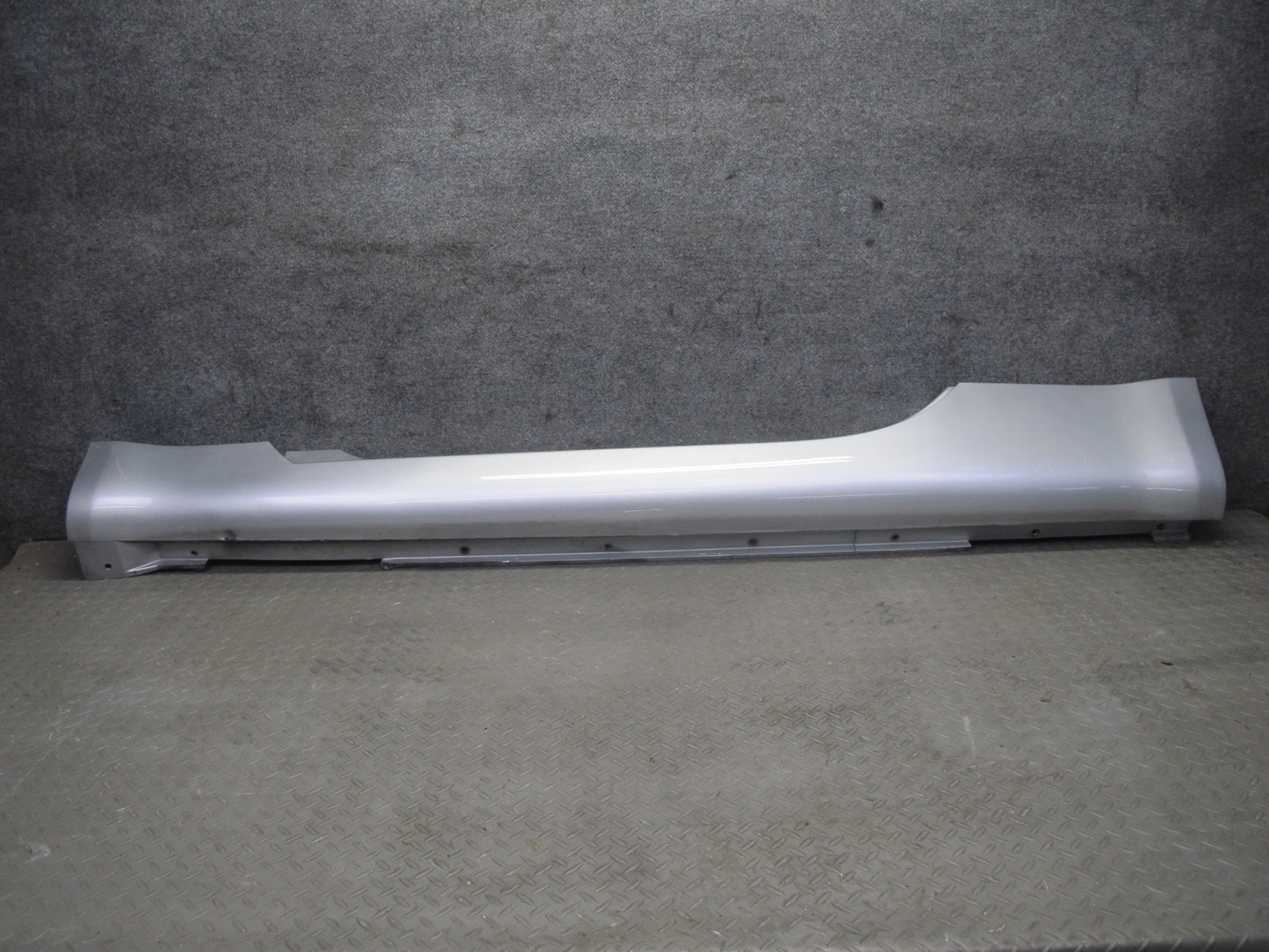 07-08 Nissan 350Z Z33 Conv Right & Left Side Skirt Rocker Panel Molding Set OEM