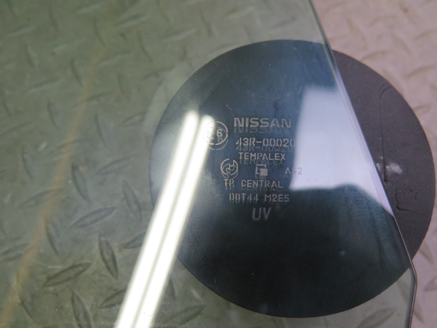 04-09 Nissan 350Z Z33 Convertible Front Right Passenger Door Window Glass OEM