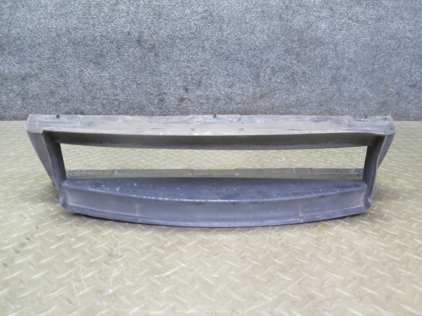 1999-2004 Porsche 911 996 Radiator Air Guide Intake Duct 99657514102