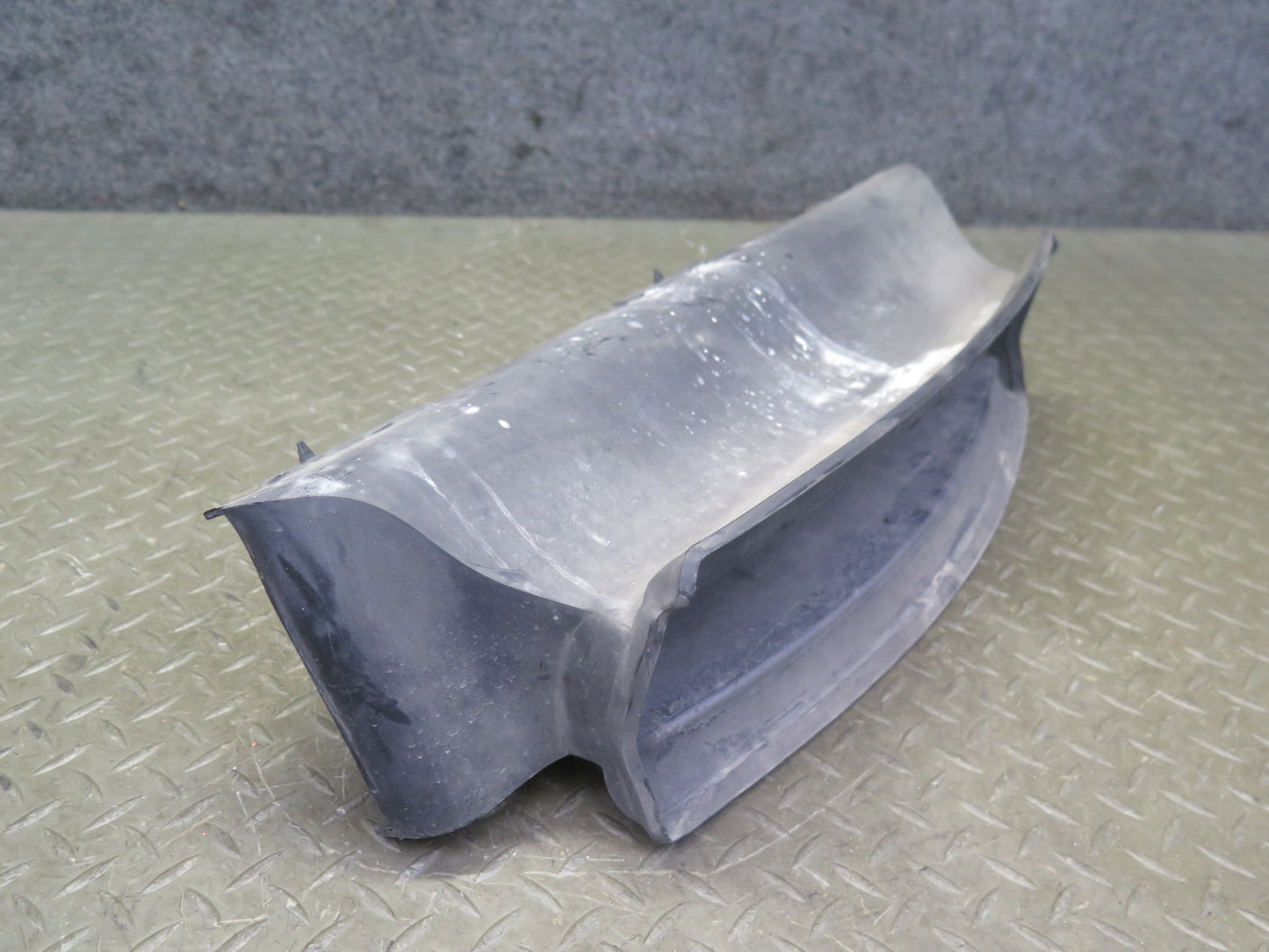 1999-2004 Porsche 911 996 Radiator Air Guide Intake Duct 99657514102