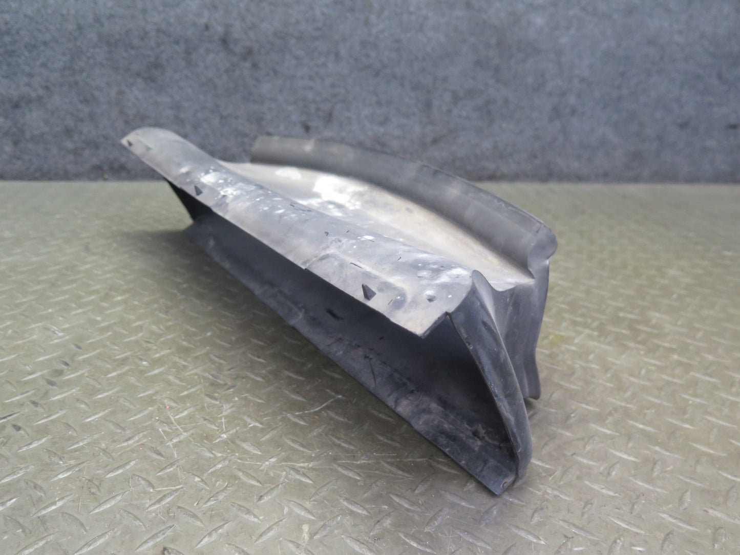 1999-2004 Porsche 911 996 Radiator Air Guide Intake Duct 99657514102