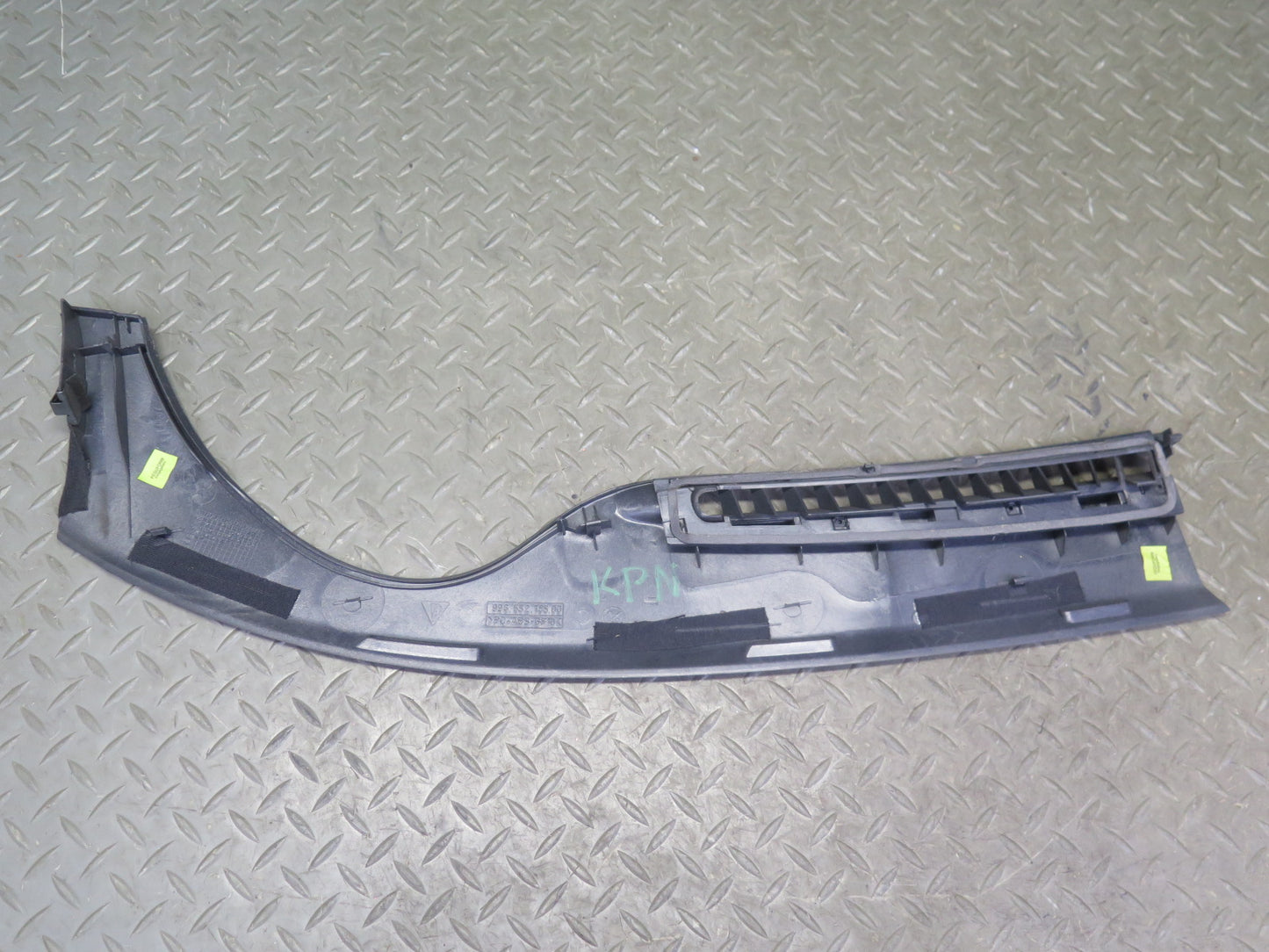 1999-2004 Porsche 911 996 Dash Front Air Vent Defrost Trim Grille Panel Set