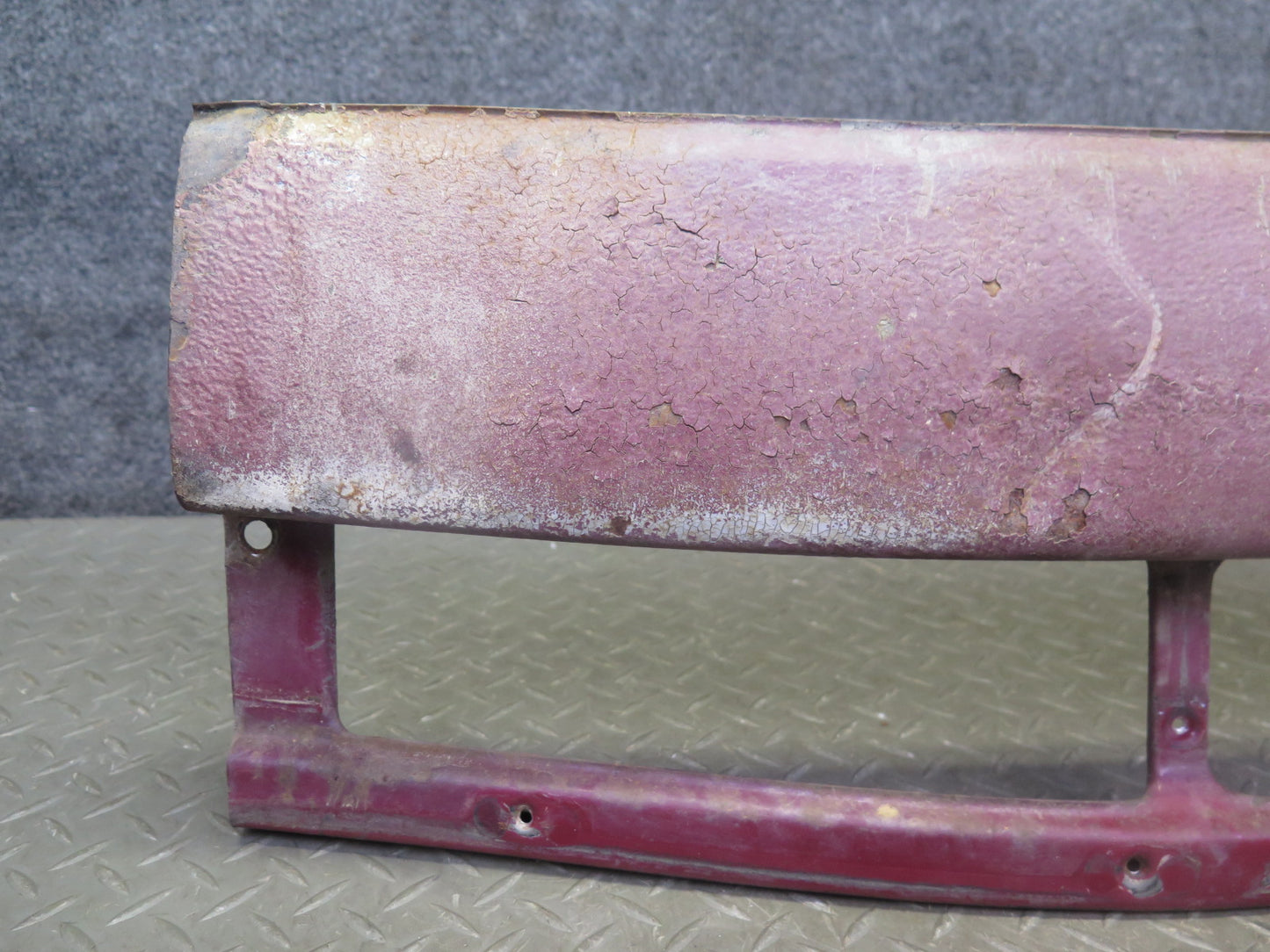 75-76 Mercedes W115 300D Front Bumper Lower Central Panel Valance RED OEM