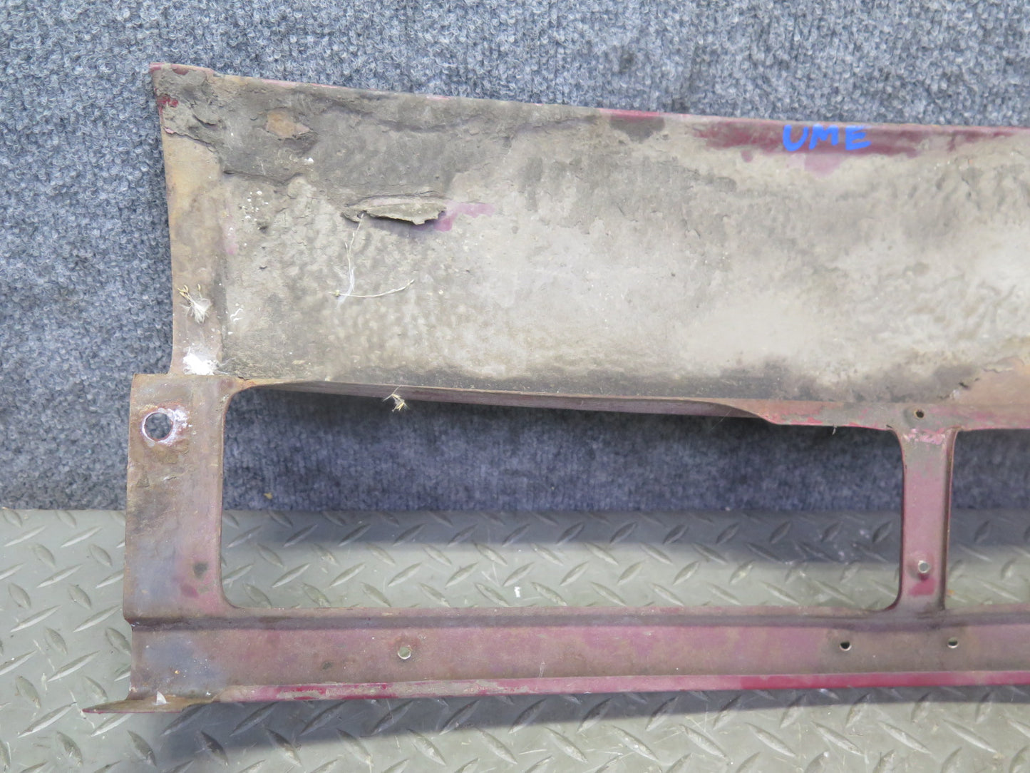 75-76 Mercedes W115 300D Front Bumper Lower Central Panel Valance RED OEM