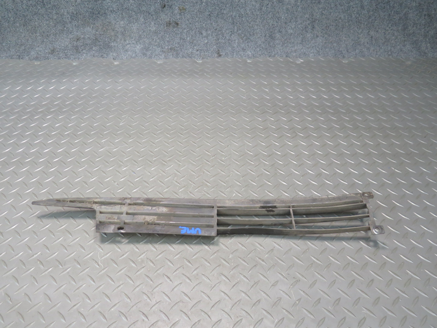 75-76 Mercedes W115 300D Front Right Passenger Side Lower Trim Grille OEM