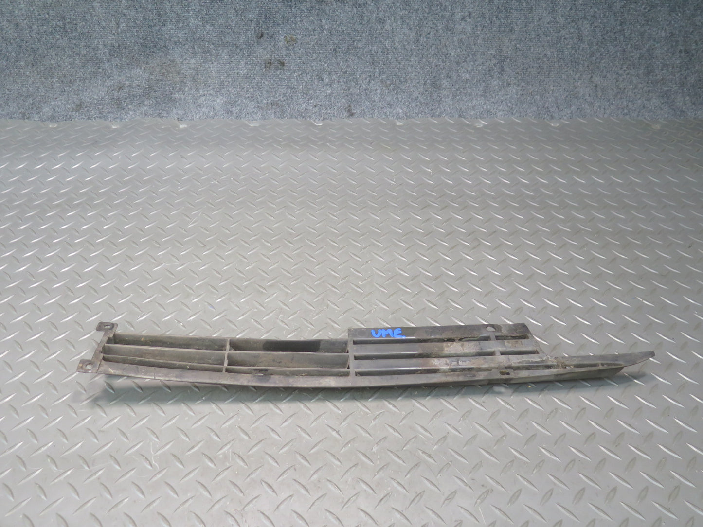 75-76 Mercedes W115 300D Front Right Passenger Side Lower Trim Grille OEM