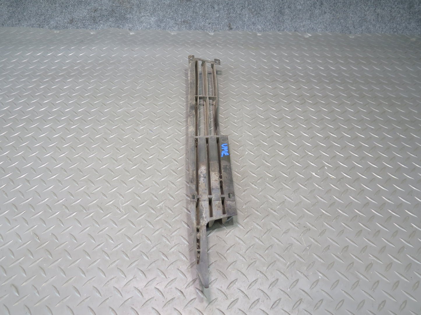 75-76 Mercedes W115 300D Front Right Passenger Side Lower Trim Grille OEM