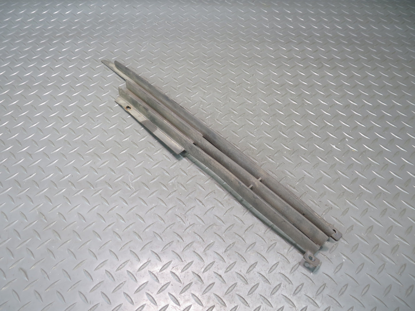 75-76 Mercedes W115 300D Front Left Driver Side Lower Trim Grille OEM